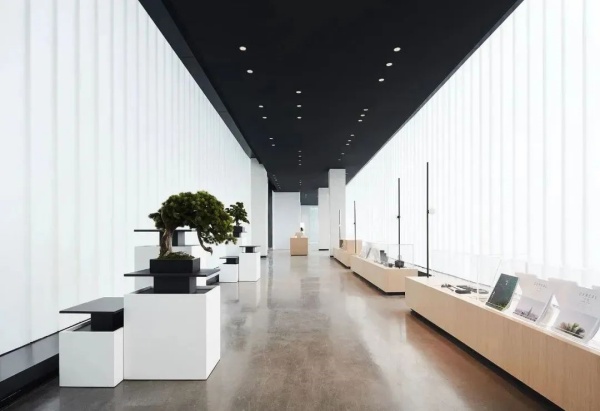 留白美學(xué)讓展廳高級感翻倍的黃金法則